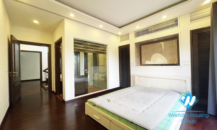 House for rent in Anh Dao 8 Vinhomes Riverside, Long Bien.